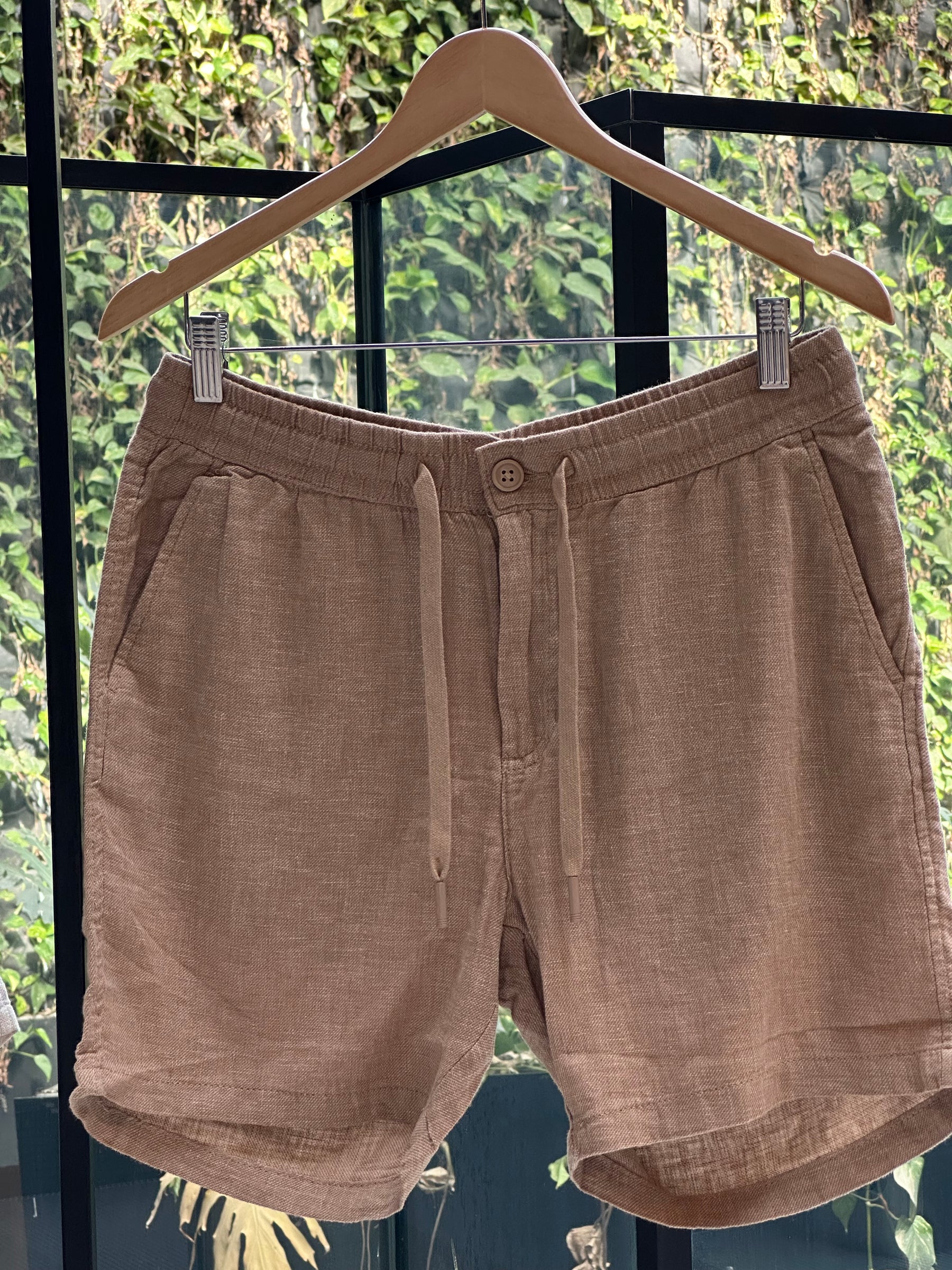 SHORT LINHO COS ELASTICO