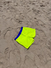 bermuda acima do joelho praia